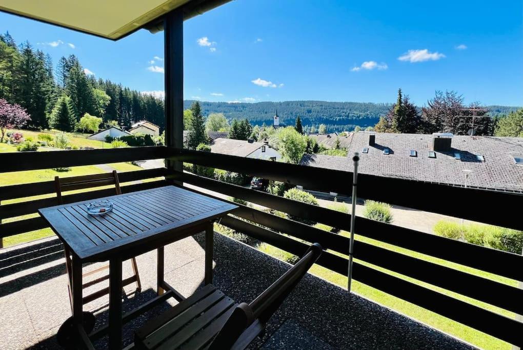 Ferienwohnung Lotti + Hochschwarzwald Card Titisee-Neustadt Extérieur photo