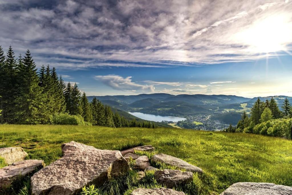 Ferienwohnung Lotti + Hochschwarzwald Card Titisee-Neustadt Extérieur photo
