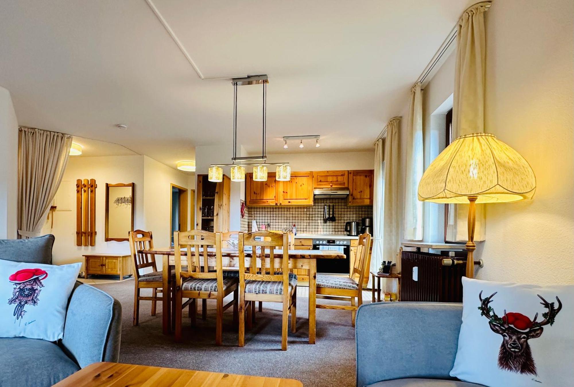Ferienwohnung Lotti + Hochschwarzwald Card Titisee-Neustadt Extérieur photo